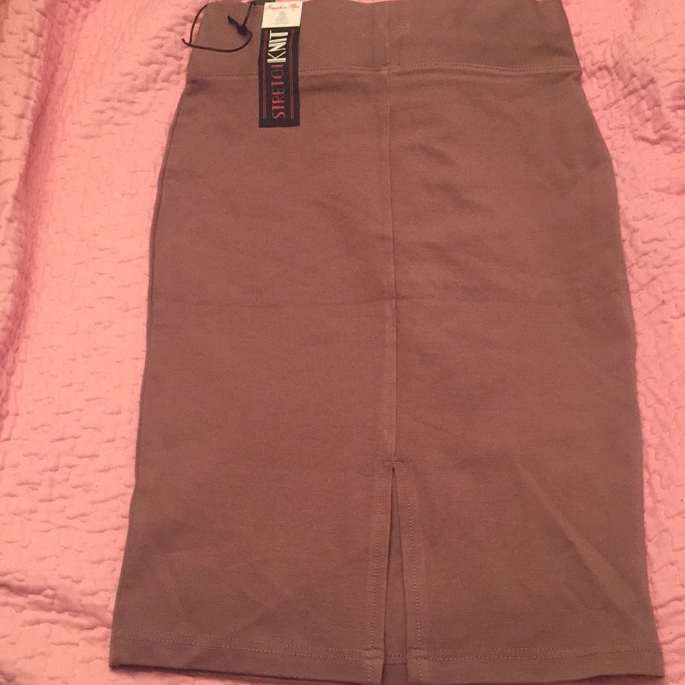 Pencil Skirt 👜